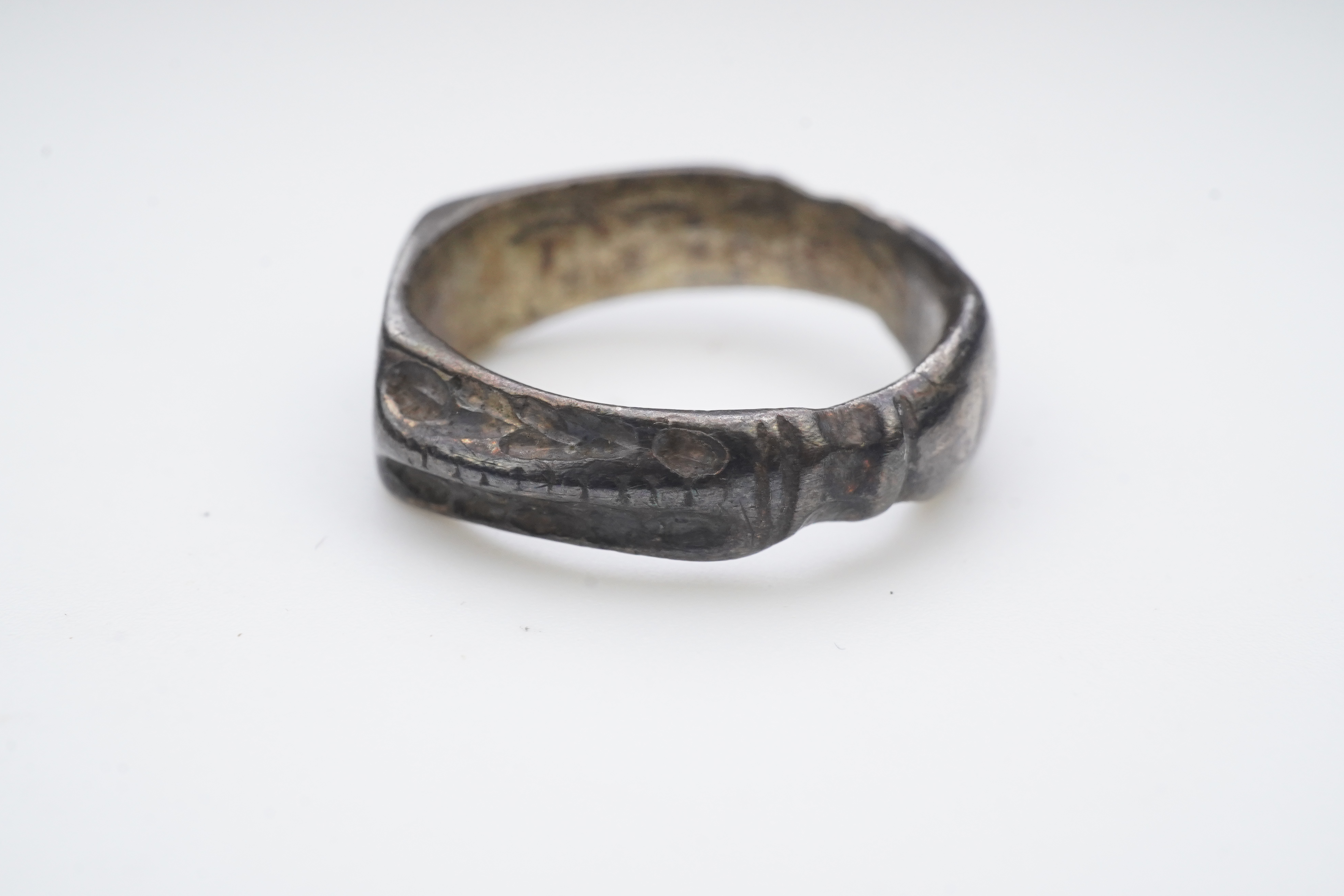 A medieval iconographic ring, England, 14th/15th century